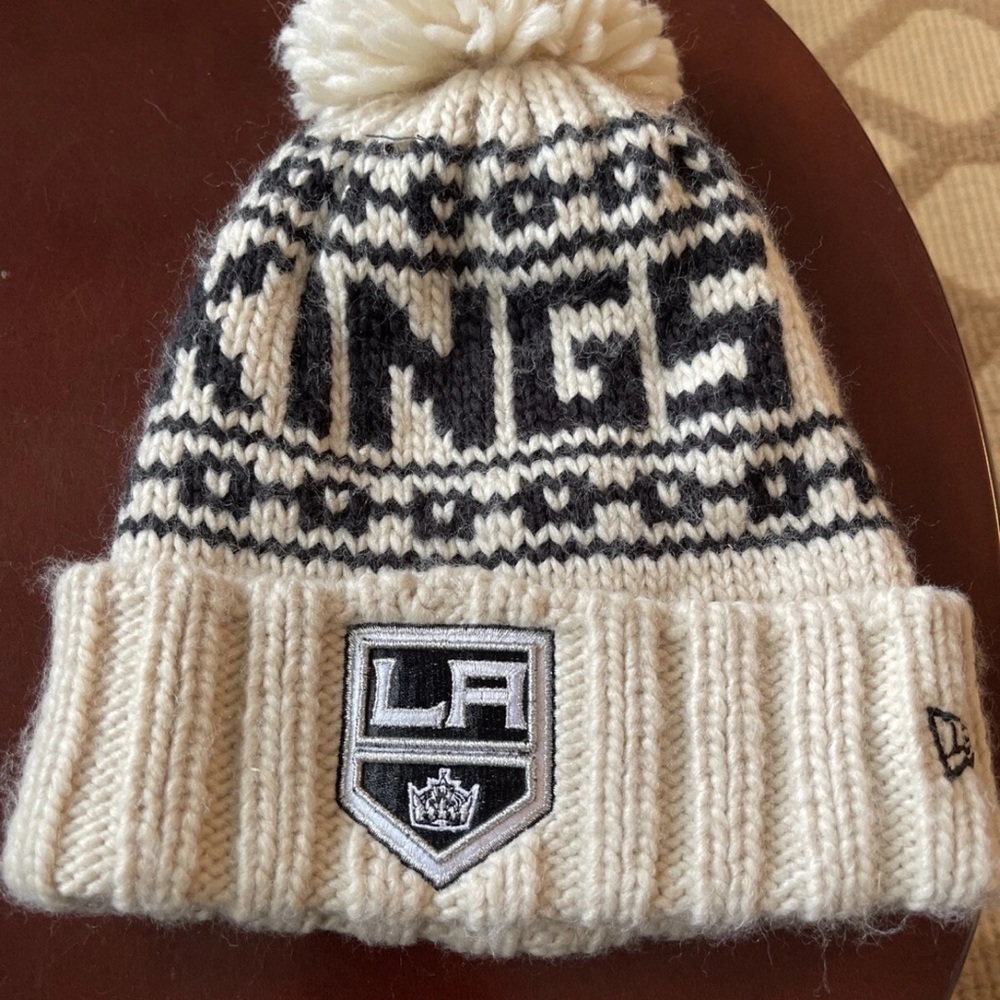 La Kings Kids Knit Beanie - Black And Cream Women